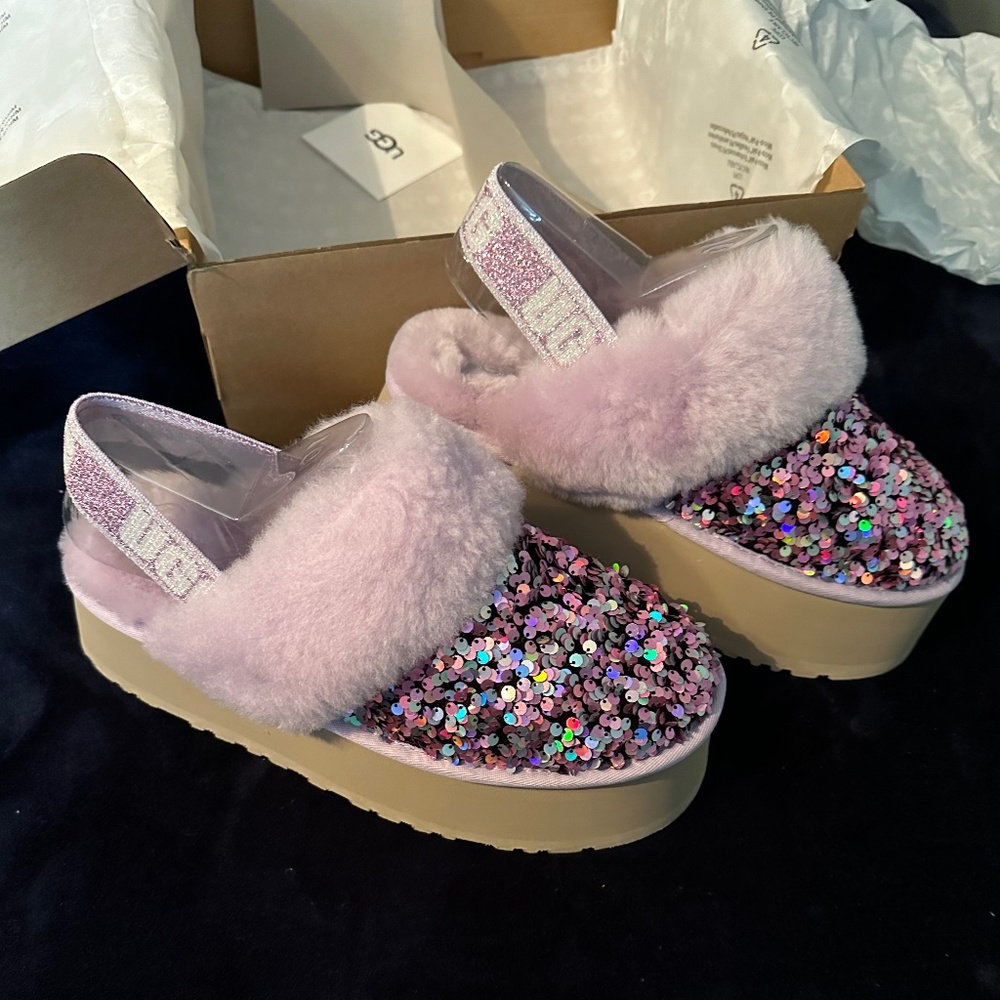 UGG FUNKETTE STELLAR SEQUIN W10